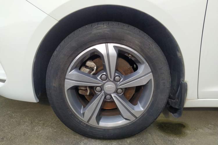 Used Geely Auto Emgrand GL 2017 1.8L Manual Elite Model
