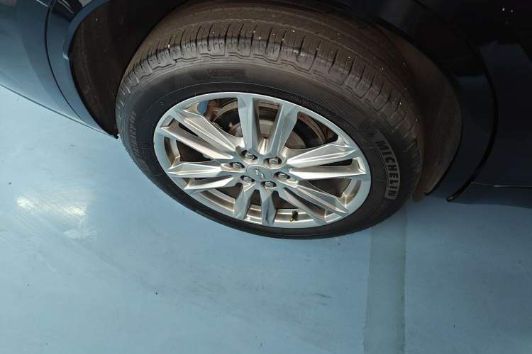 Used Cadillac XT6 2022 2.0T Six-Seater Four-Wheel Drive Luxury Version
