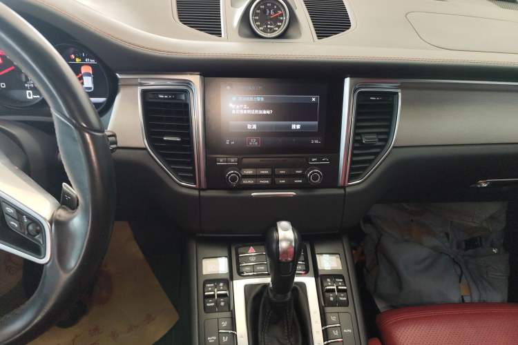 Used Porsche Macan 2016 Macan Turbo 3.6T
