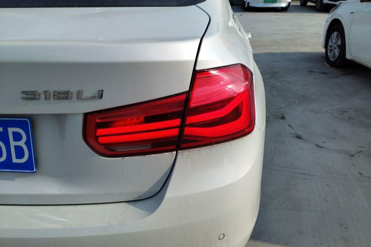 TDK.VehicleDetails.img