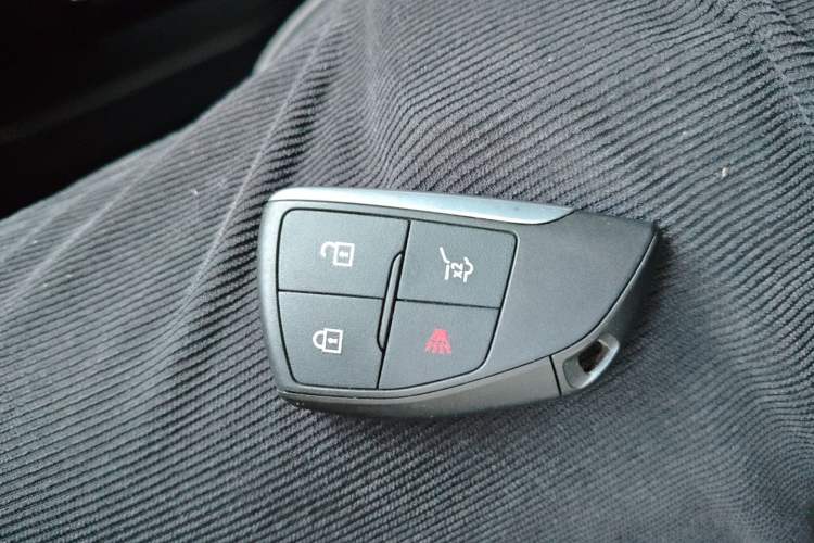 Used Buick Envision 2020 Encore S 652T All-Wheel-Drive Avenir
