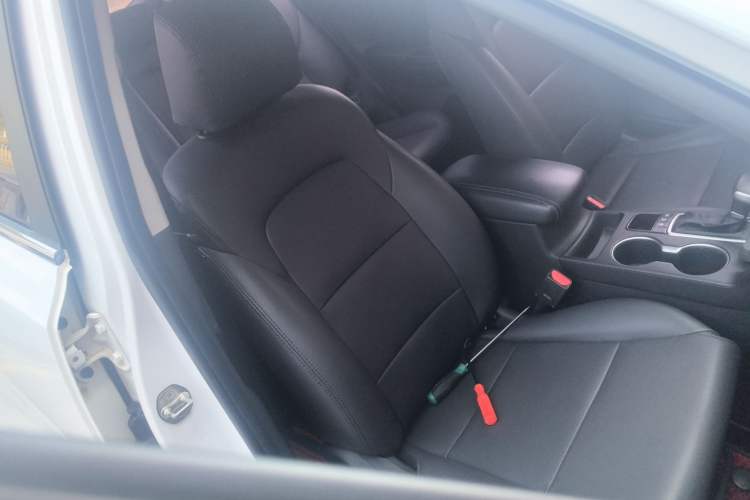 Used Kia KX5 2016 2.0L Automatic 2WD GL
