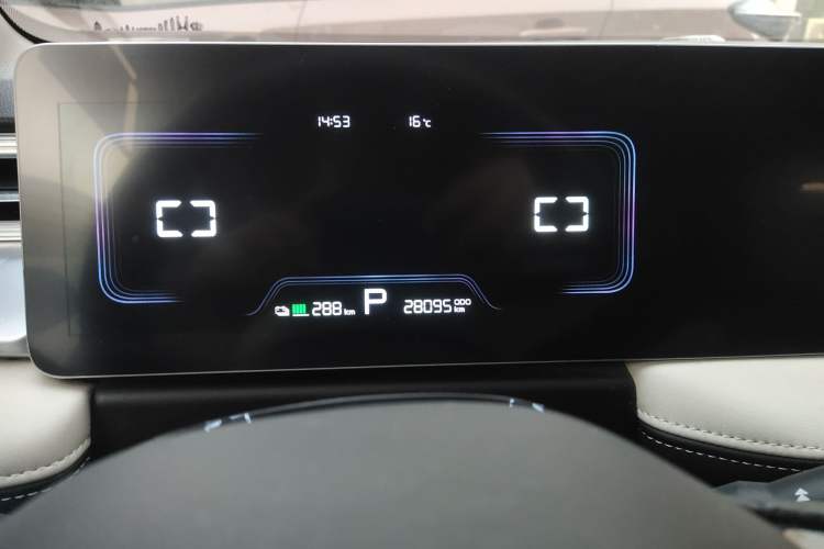 Used Geometry E Firefly 2023 401KM Linglong Tiger 5-Seater