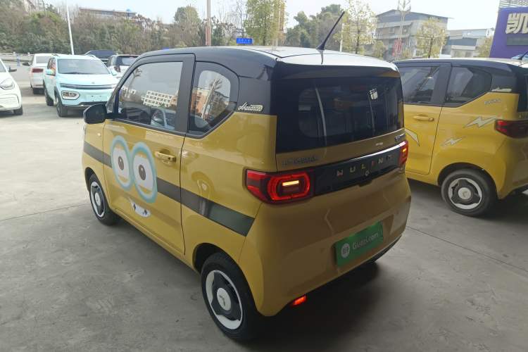Used Wuling Hongguang MINIEV 2021 Macaron Premium Model – Lithium Iron Phosphate