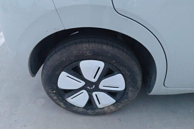 Used Wuling Hongguang MINIEV 2025 Four-Door Version Advanced Edition
