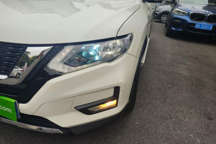 Used Nissan X-Trail 2019 2.0L CVT Smart Connect Comfort Edition 2WD
