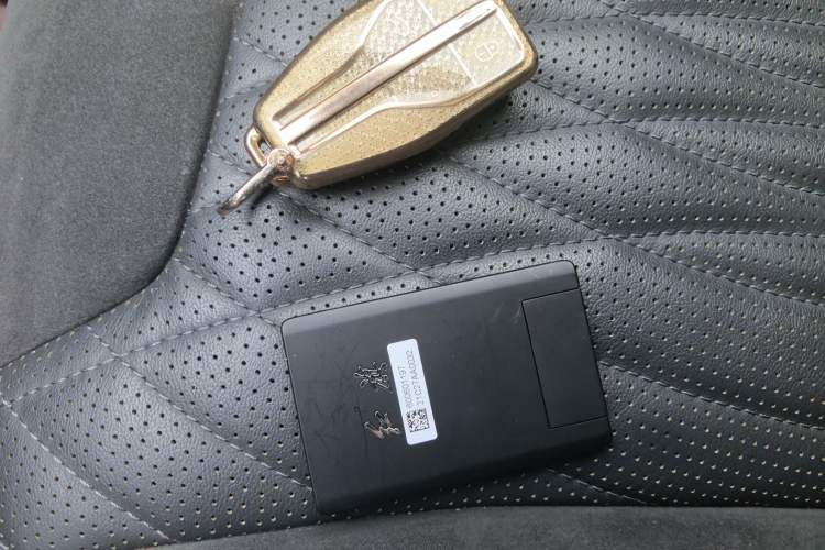 Used Hongqi HS5 2022 Facelifted Version 2.0T Smart Connect Flagship All-Wheel-Drive Edition
