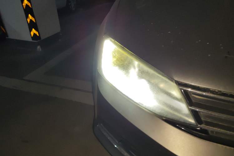 Used Volkswagen Sagitar 2015 1.6L Manual Comfort Model