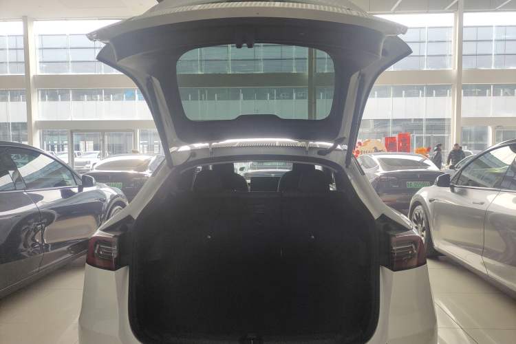 Used Tesla Model Y 2022 Rear-Wheel-Drive Version
