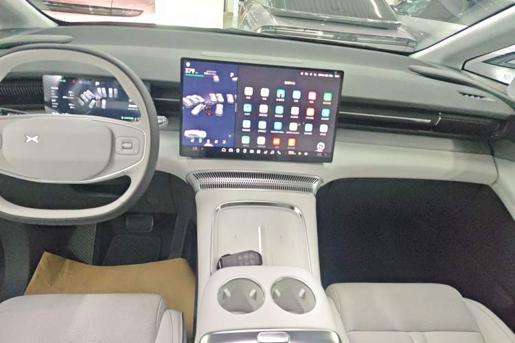 Used XPeng X9 2025 650 Long-Range Max
