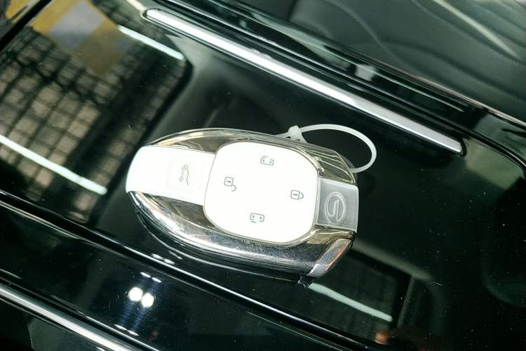 Used GAC Trumpchi M8 2024 Master Series Super Hybrid Edition