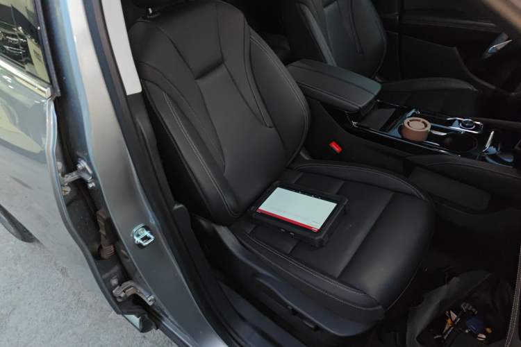 Used Buick Envision 2025 25T Entry-Grade Platinum Edition
