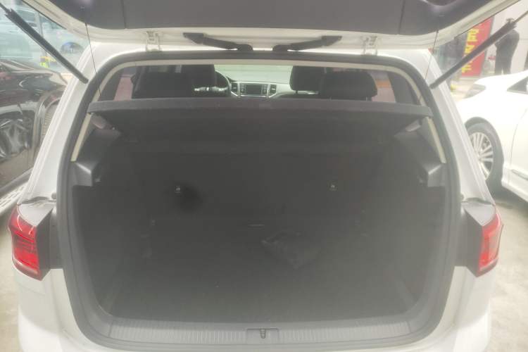 Used Volkswagen Golf Sportsvan 2019 280TSI Automatic Trendy Model China VI Standard
