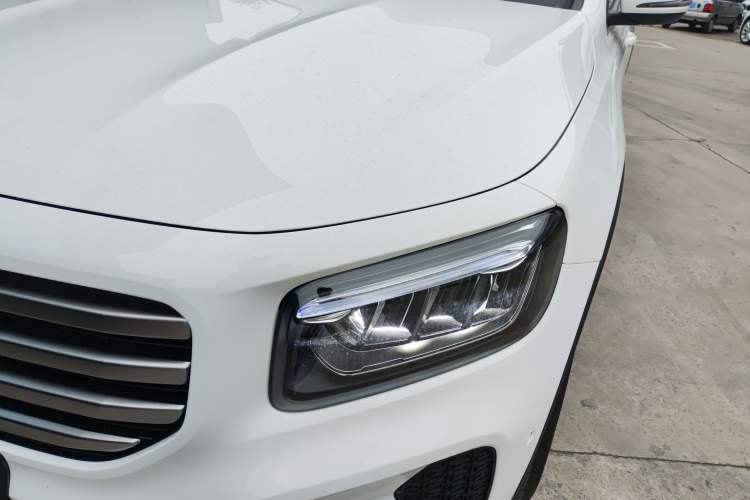 Used Mercedes-Benz GLB 2024-Year Restyled GLB 200 Dynamic Edition
