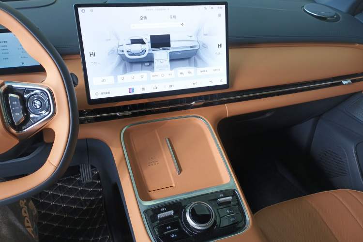 Used  Galaxy Xingjian 7 EM-i 2025 120km Exploration+ Version
