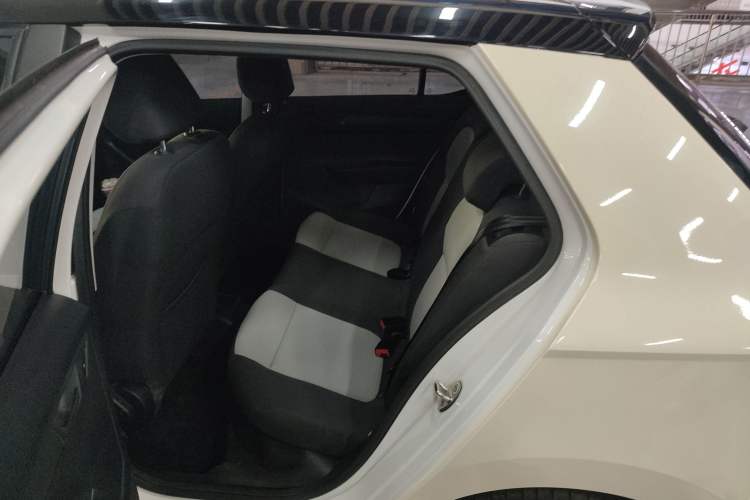 Used Skoda Fabia 2015 1.4L Automatic Front-Drive Model