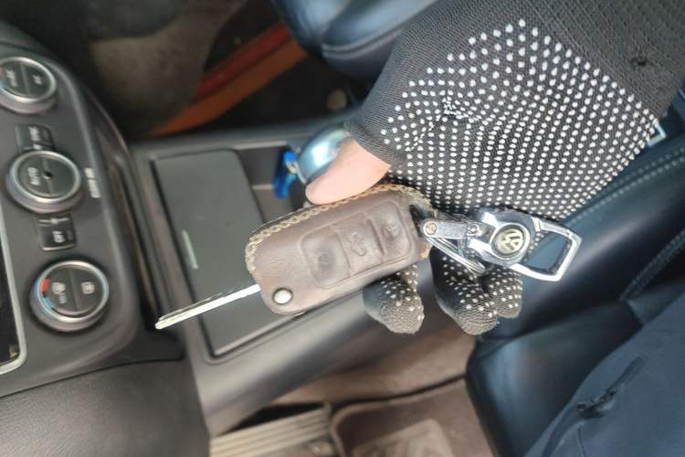 Used Volkswagen Tiguan L 2017 300TSI Automatic Two-Wheel Drive Silk Road Comfort Edition