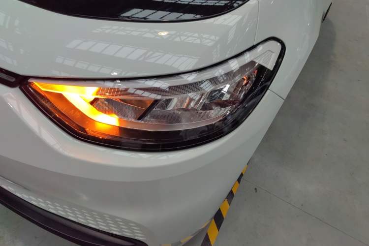 Used Volkswagen ID.3 2025 Smart Model Outstanding Oxygen Edition
