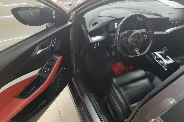 Used MG 5 2021 300TGI DCT Luxury Flagship Edition
