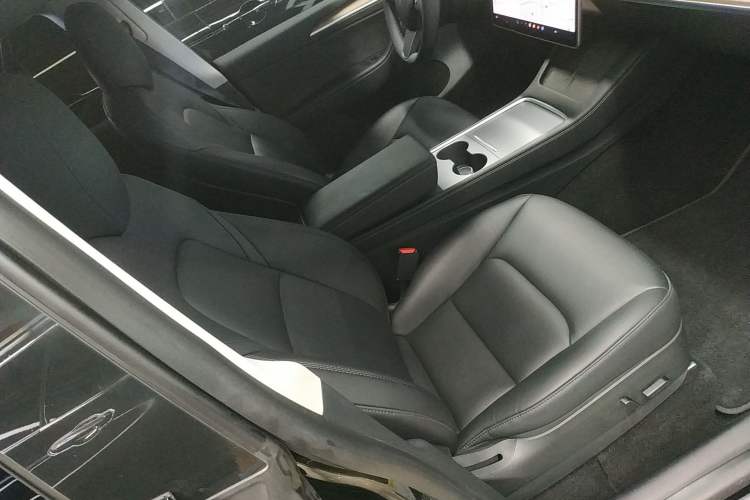 Used Tesla Model Y 2021 Standard Range Rear-Wheel Drive Version
