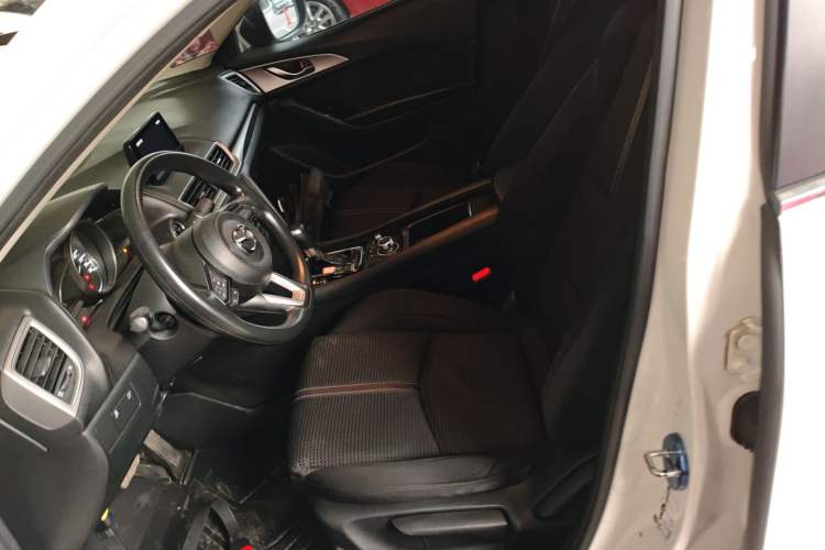 Used Mazda Mazda 3 Axela 2017 Sedan 1.5L Automatic Luxury Model Emission Standard China V
