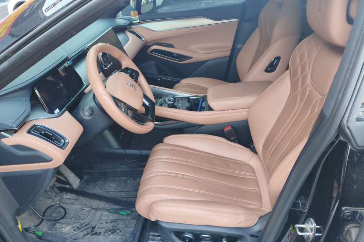 Used BYD Song L EV 2024 662 km Excellence Version
