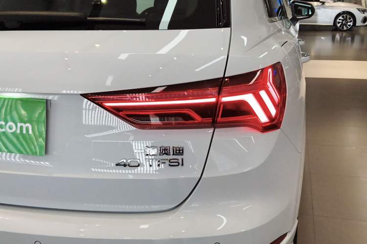 Used Audi Q3 2024 40 TFSI Fashion Dynamic Model