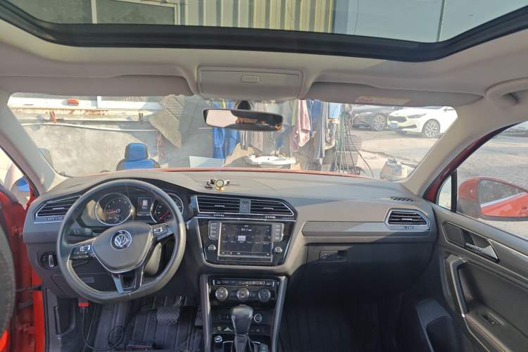 Used Volkswagen Tiguan L 2018 330TSI Automatic Two-Wheel Drive Flagship Edition
