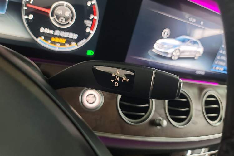 Used Mercedes-Benz E-Class 2016 E 300 L Luxury Model
