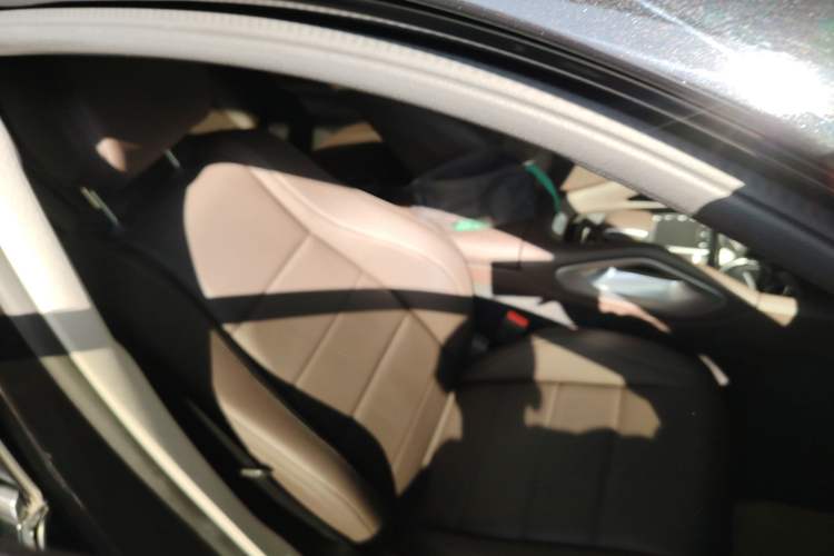 Used Mercedes-Benz GLE 2023 GLE 350 4MATIC Stylish Model
