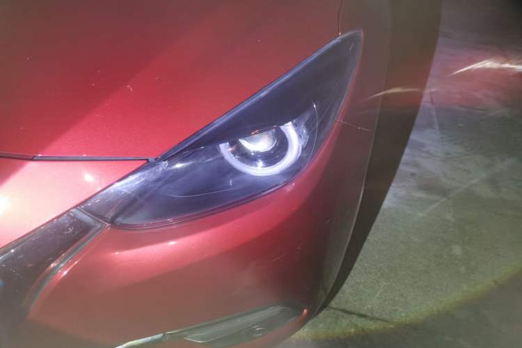 Used Mazda Mazda 3 Axela 2017 Sedan 1.5L Automatic Luxury Model Emission Standard China V
