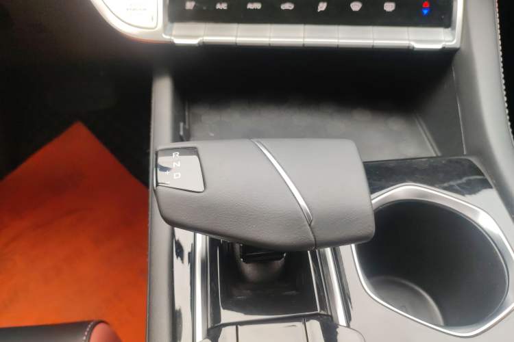 Used Changan Eado 2024 PLUS Blue Whale NE 1.4T GDI DCT High-Energy Edition
