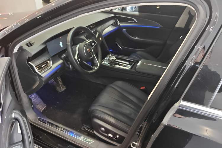 Used Hongqi H5 2024 2.0T Automatic Smart Connect Flagship Edition
