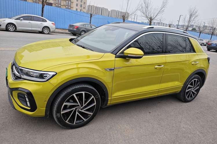 Used Volkswagen T-ROC 2023 300TSI DSG Two-Wheel Drive Starlight Edition
