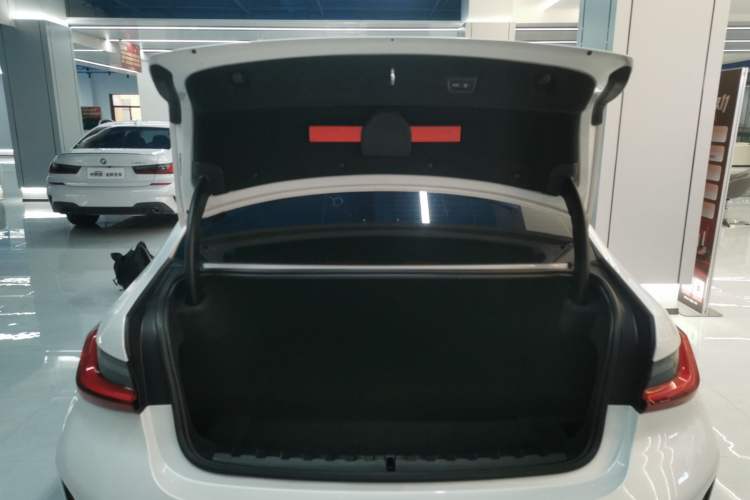 Used BMW 3 Series 2023 325Li M Sport Package