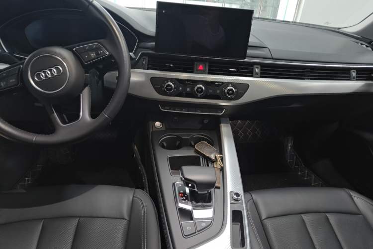 Used Audi A4L 2020 40 TFSI Fashionable and Elegant Model