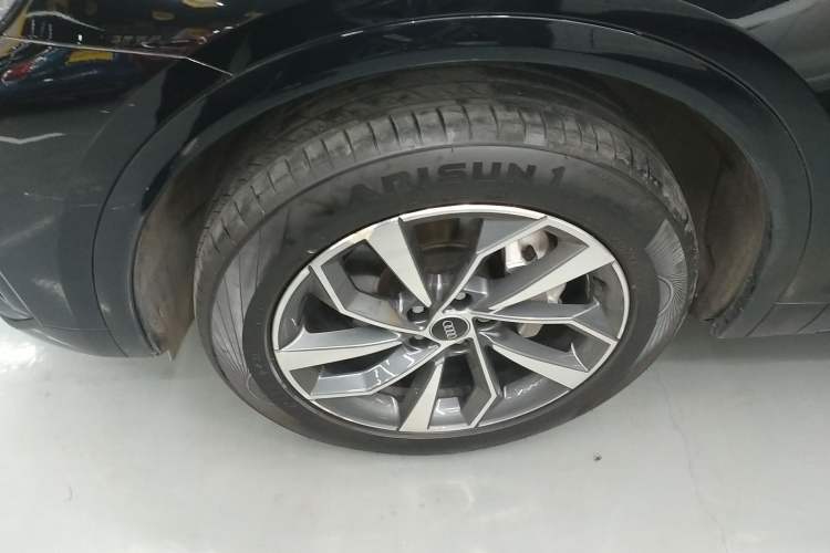 Used Audi Q5L 2023 40T Luxury Dynamic Model
