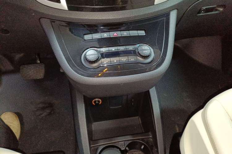 Used Mercedes-Benz Vito 2023 2.0T Elite Version 7 Seats