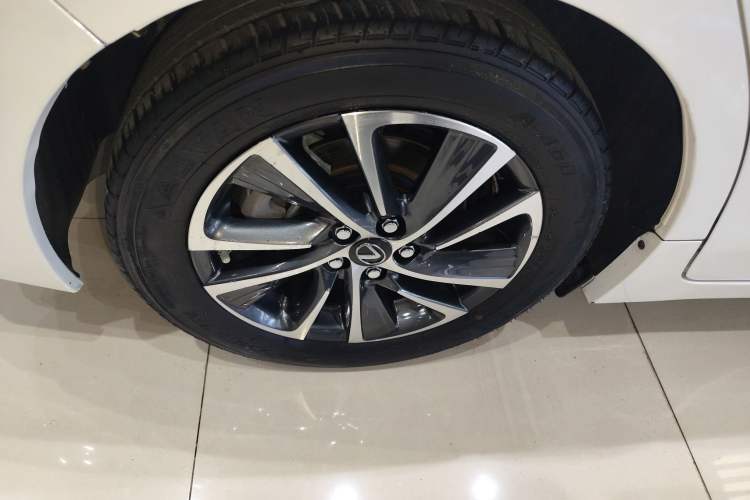 Used Lexus CT 2017 CT200h Comfort Edition Monochrome China VI
