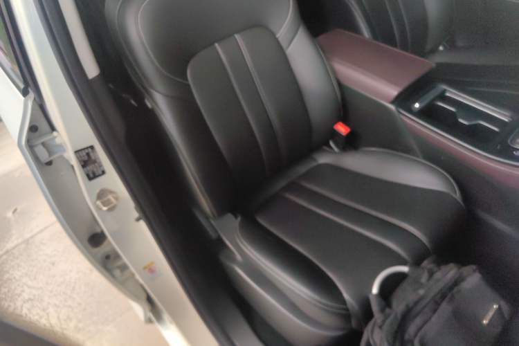 Used GAC Trumpchi M6 2021 PRO 270T DCT Luxury Edition
