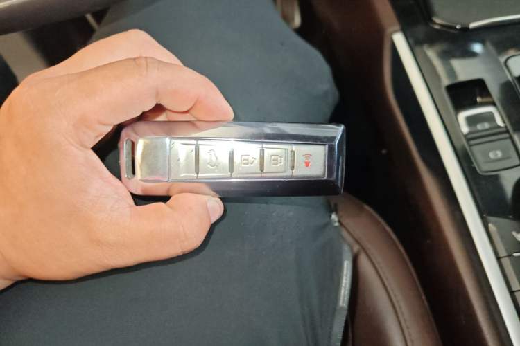 Used Wey VV7 2017 2.0T Flagship Edition
