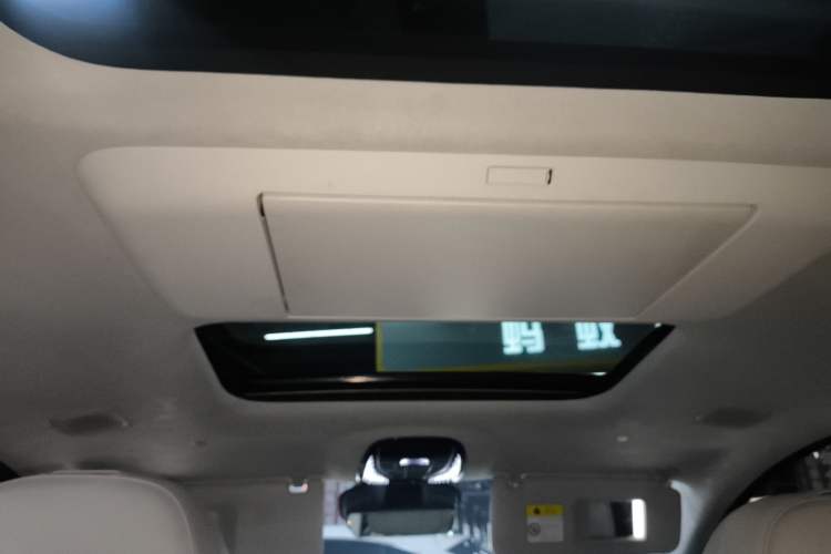 Used VOYAH Dream 2025 PHEV Four-Wheel-Drive Flagship Version – Qiankun Edition