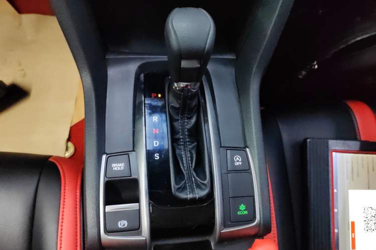 Used Honda Civic 2021 HATCHBACK 220TURBO CVT Trendy Cool Edition
