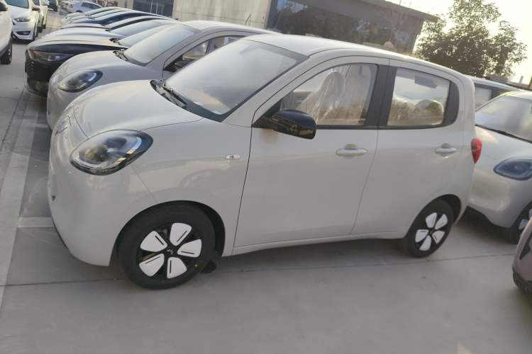 Used Wuling Hongguang MINIEV 2025 Four-Door Version Advanced Edition
