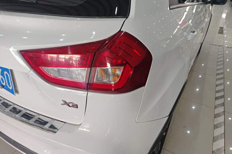 Used Geely Auto Vision X3 2017 1.5L Automatic Prestige Model
