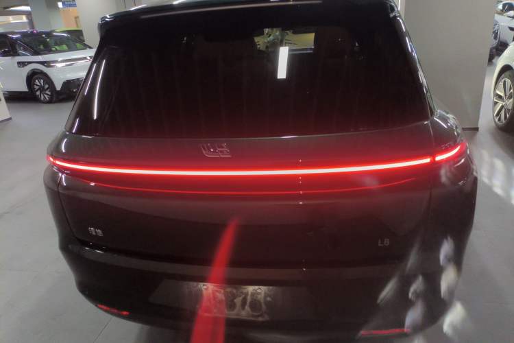 Used Li Auto L8 2025 Max Smart Refresh Edition
