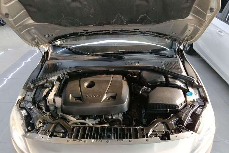 Used Volvo S60 2016 S60L T4 Zhiyuan Edition
