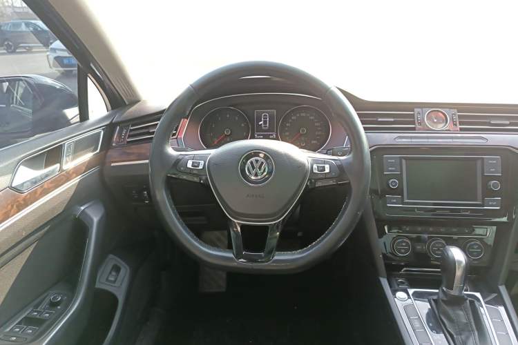 Used Volkswagen Magotan 2018 Facelift 380TSI DSG Luxury Version
