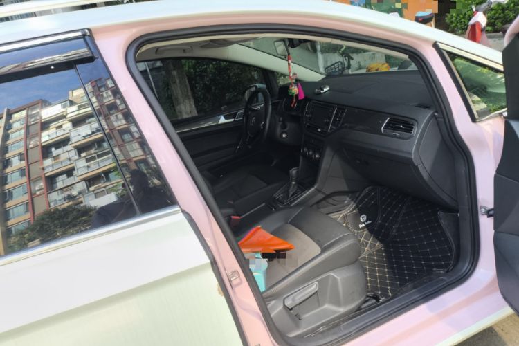 Used Volkswagen Golf Sportsvan 2018 230TSI Automatic Trend Edition
