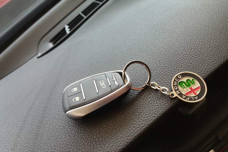 Used Alfa Romeo Giulia 2020 2.0T 280HP Luxury Edition